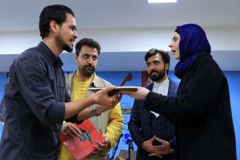 نشست تخصصی عکس اربعین با حضور عکاس انگلیسی