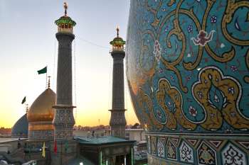 آیین تعویض پرچم گنبد حرم حضرت عبدالعظیم حسنی